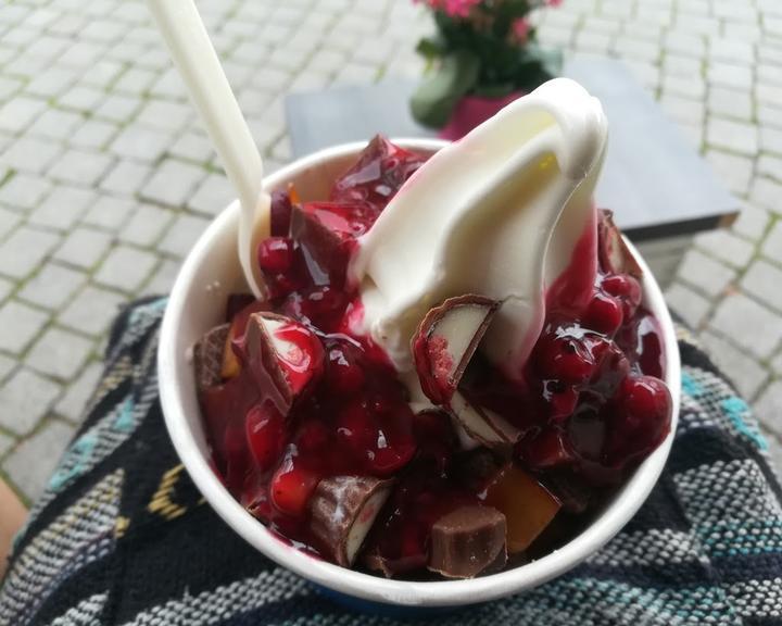 Frohlich Frozen Yogurt,Kaffee & mehr!